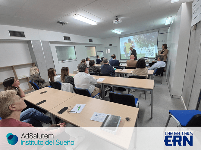 Workers from Laboratorios ERN in the session "Keep Your Company Awake."